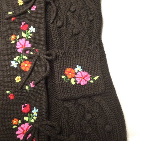 Savannah Flowers embroidered Knitted Toddler Cardigan. - Picture 8 of 12